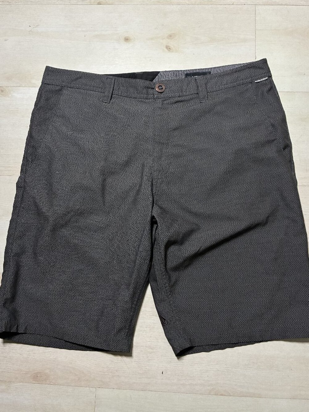 Volcom Frickin Surf N' Turf Hybrid Shorts Charcoal Grey Size 36